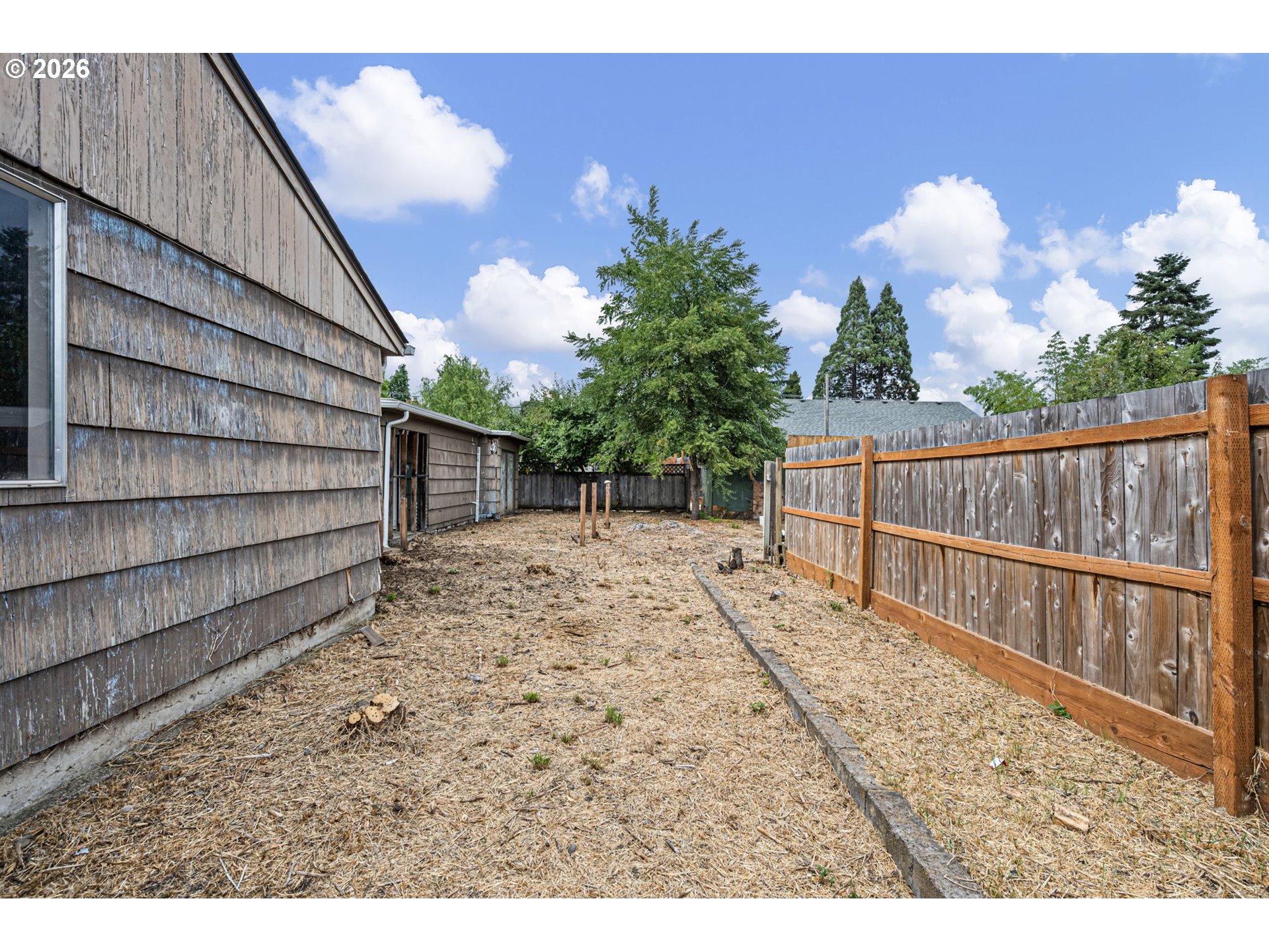 757 Berntzen Rd Property Photo 36