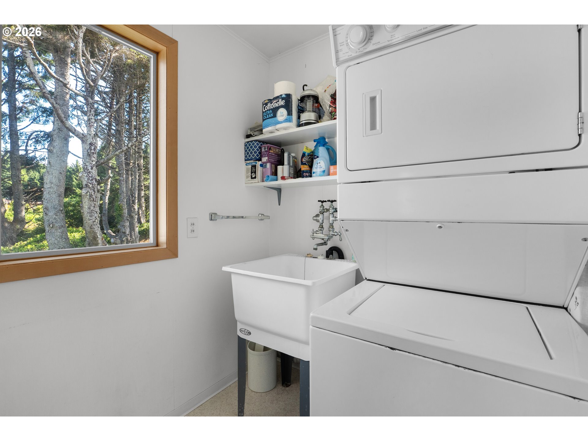 2977 Sunset Blvd Property Photo 16
