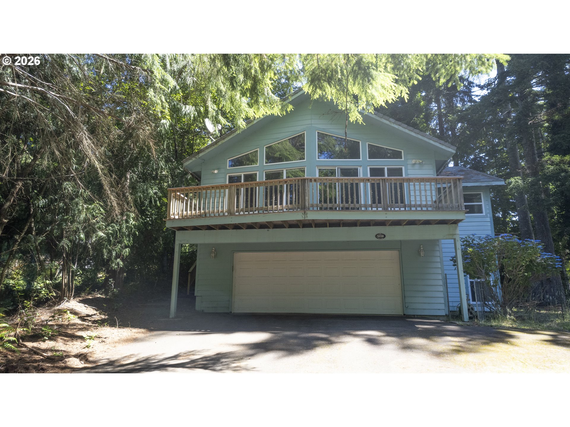 5938 View Loop Property Photo 7