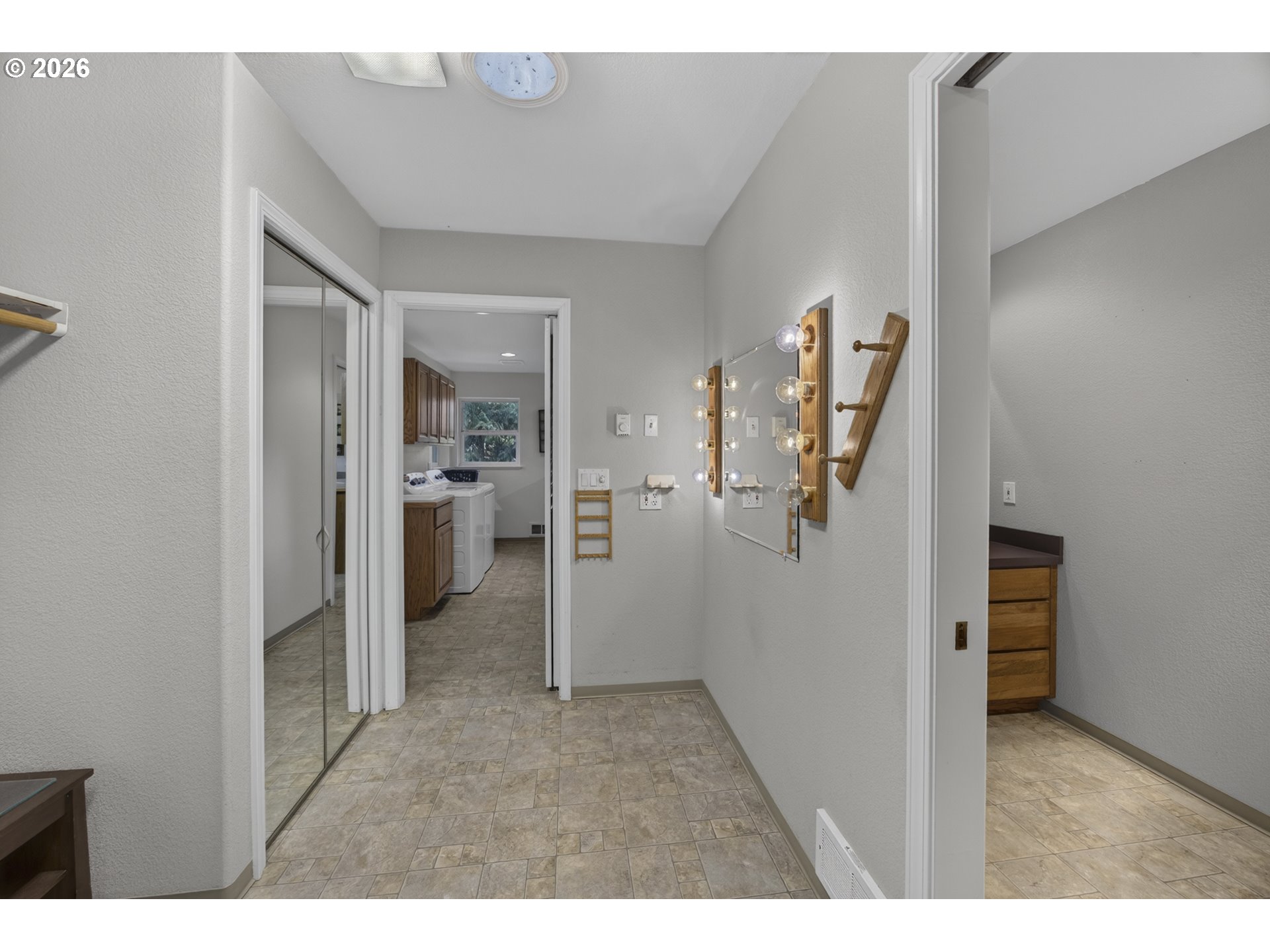 5938 View Loop Property Photo 32