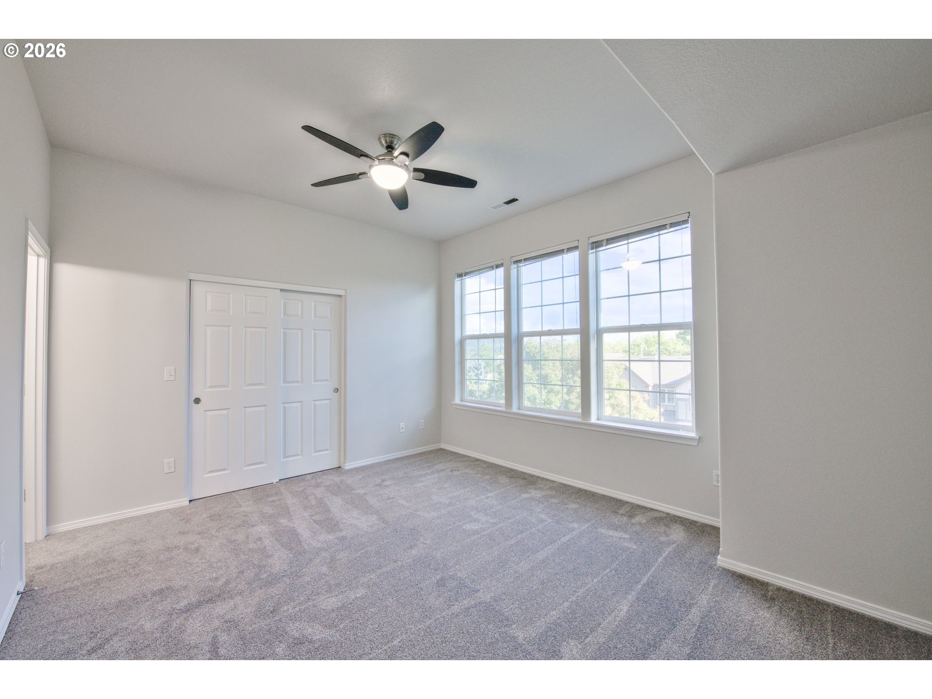 3721 E Oak Grove St Property Photo 26