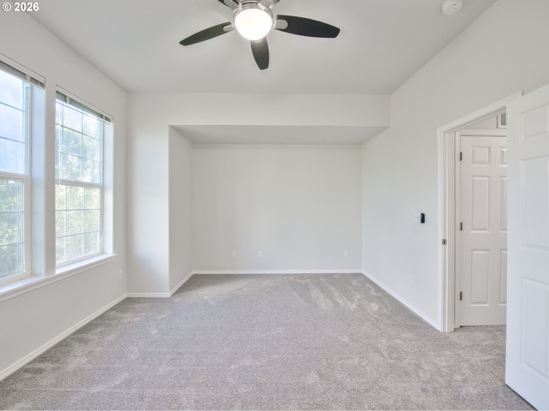3721 E Oak Grove St Property Photo 27