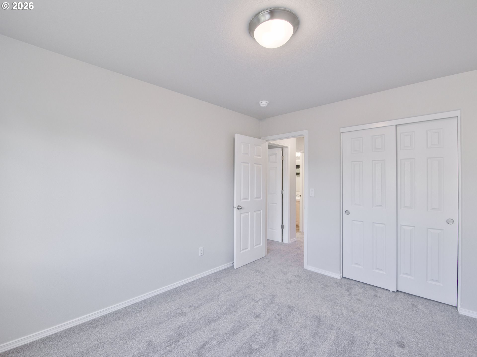 3721 E Oak Grove St Property Photo 33
