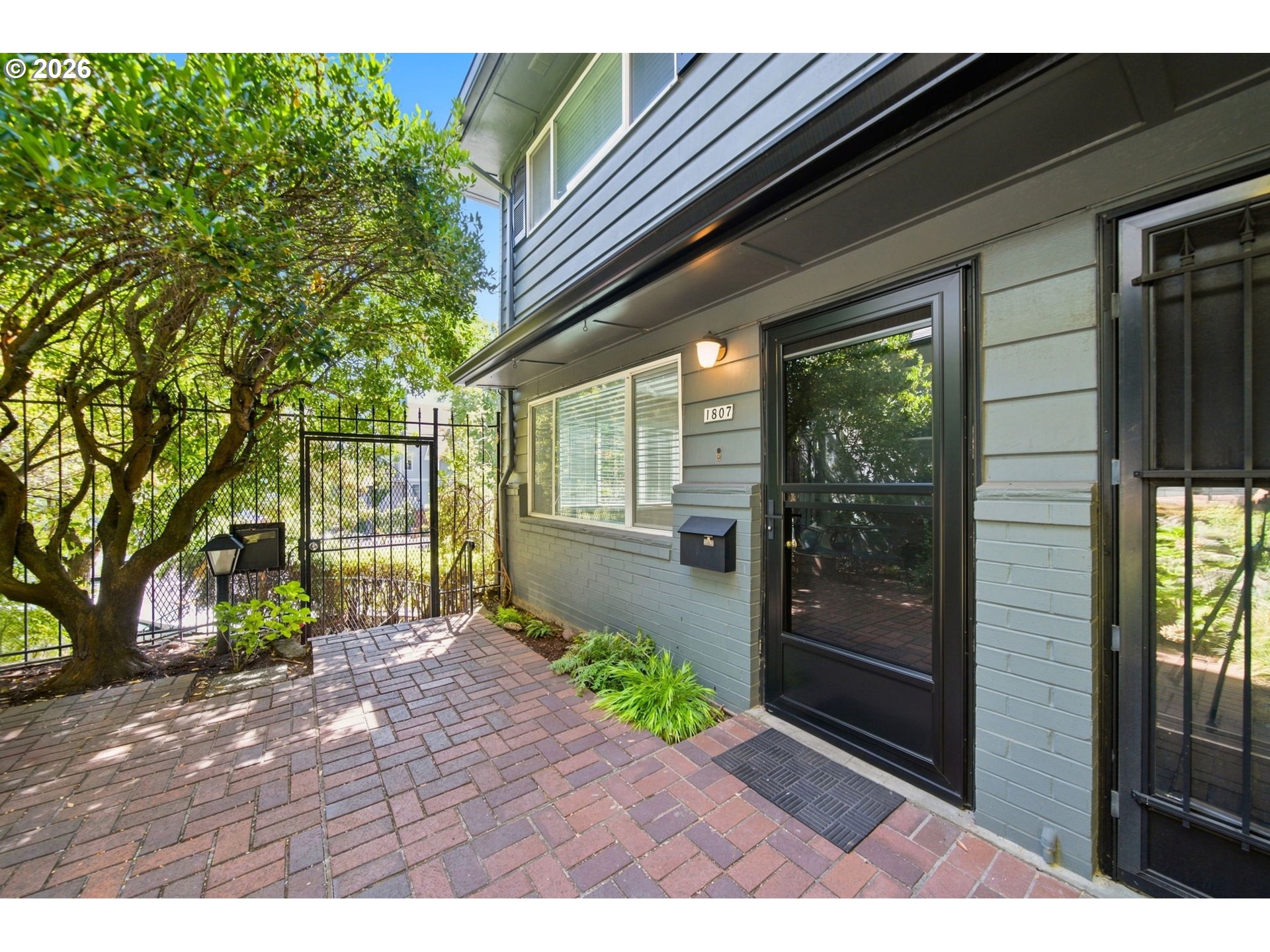 1807 Ne Multnomah St Property Photo 3