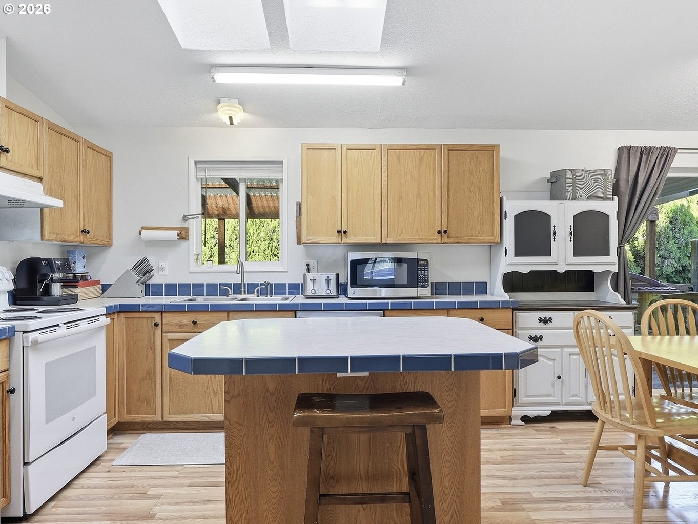 245 N Cedar St Property Photo 5