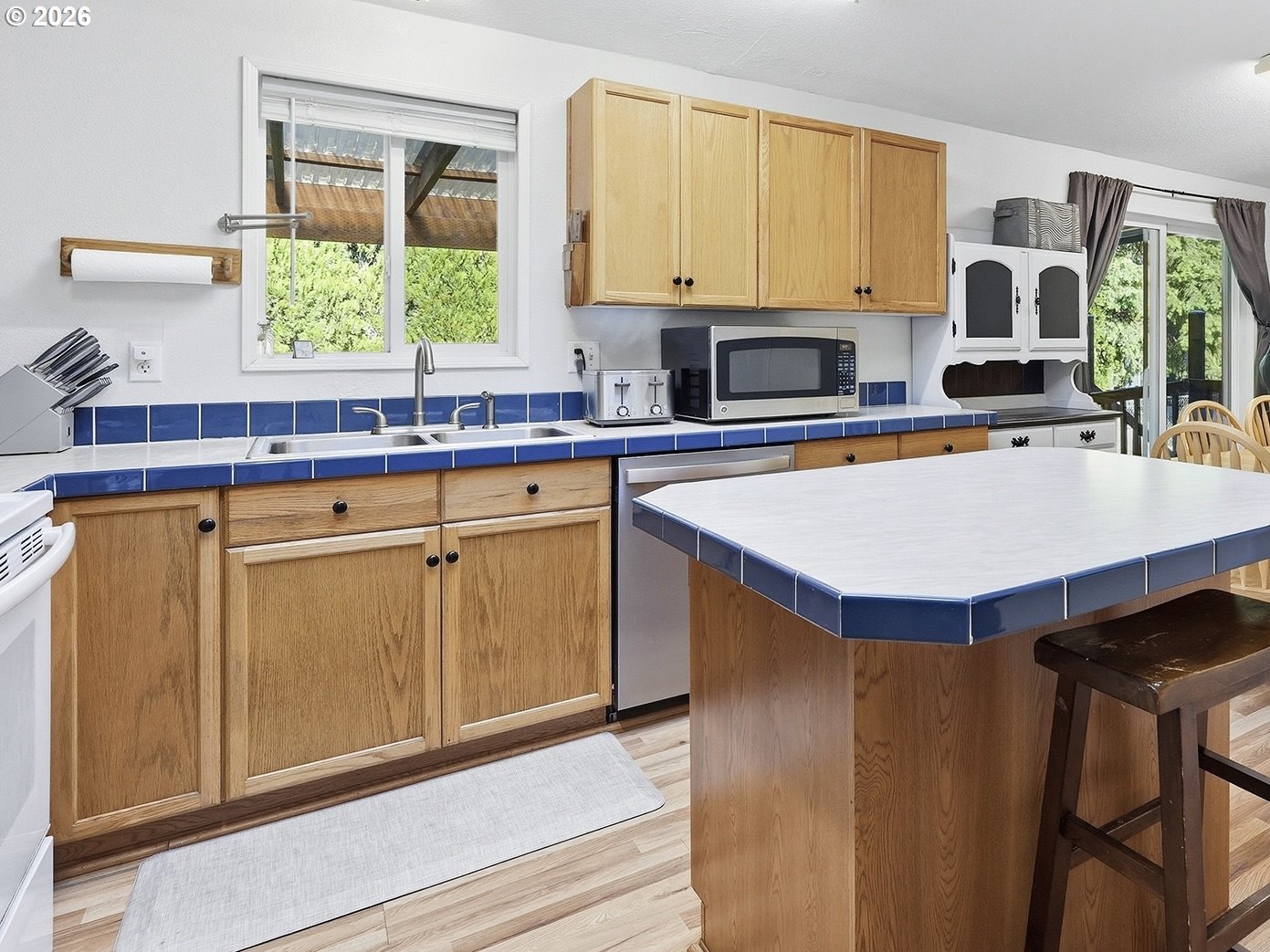 245 N Cedar St Property Photo 6