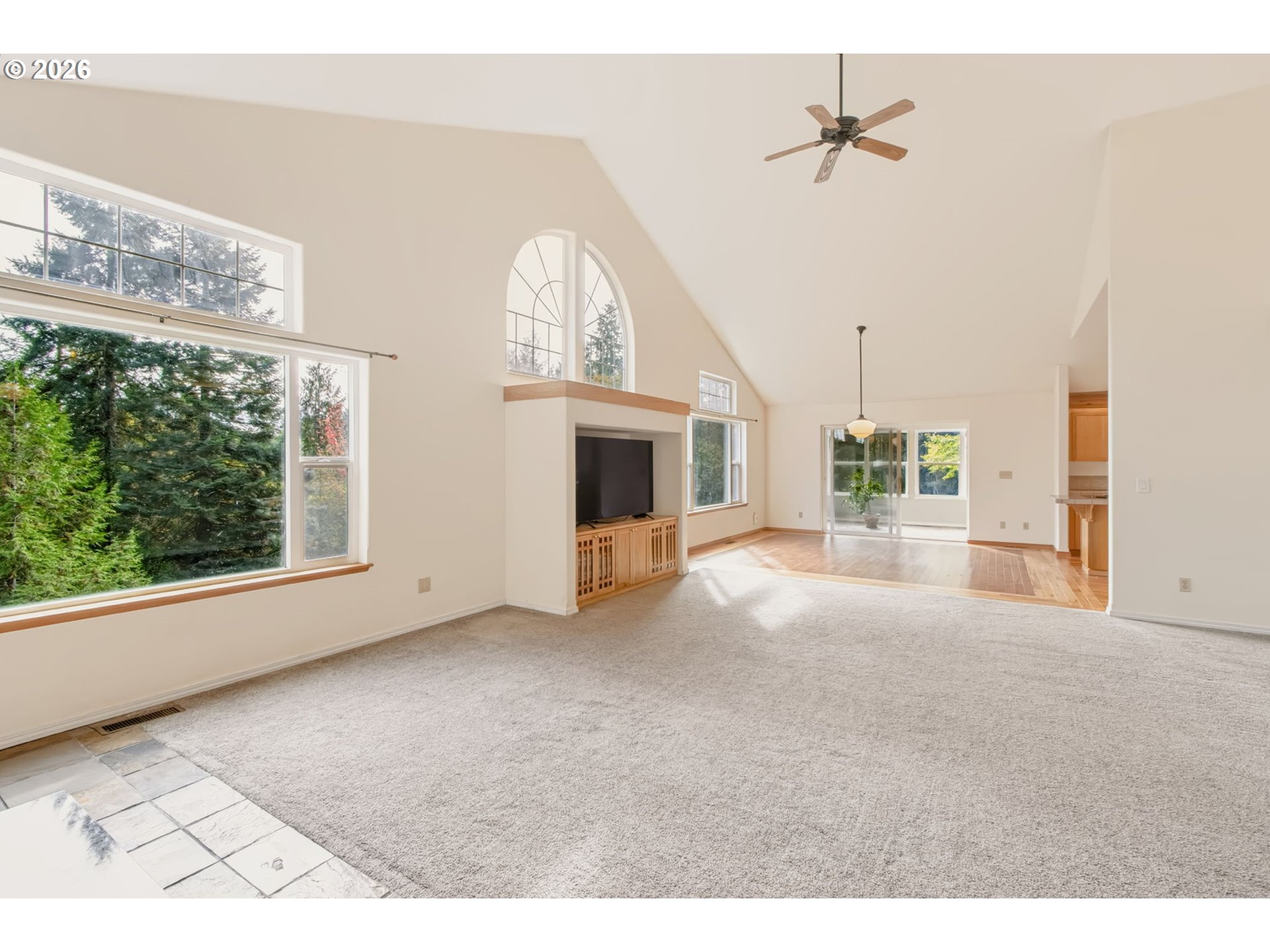 232 Timberwood Dr Property Photo 5