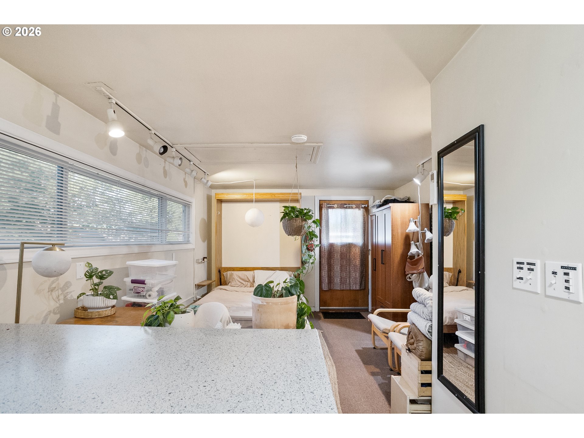 2840 Ferry St Property Photo 19