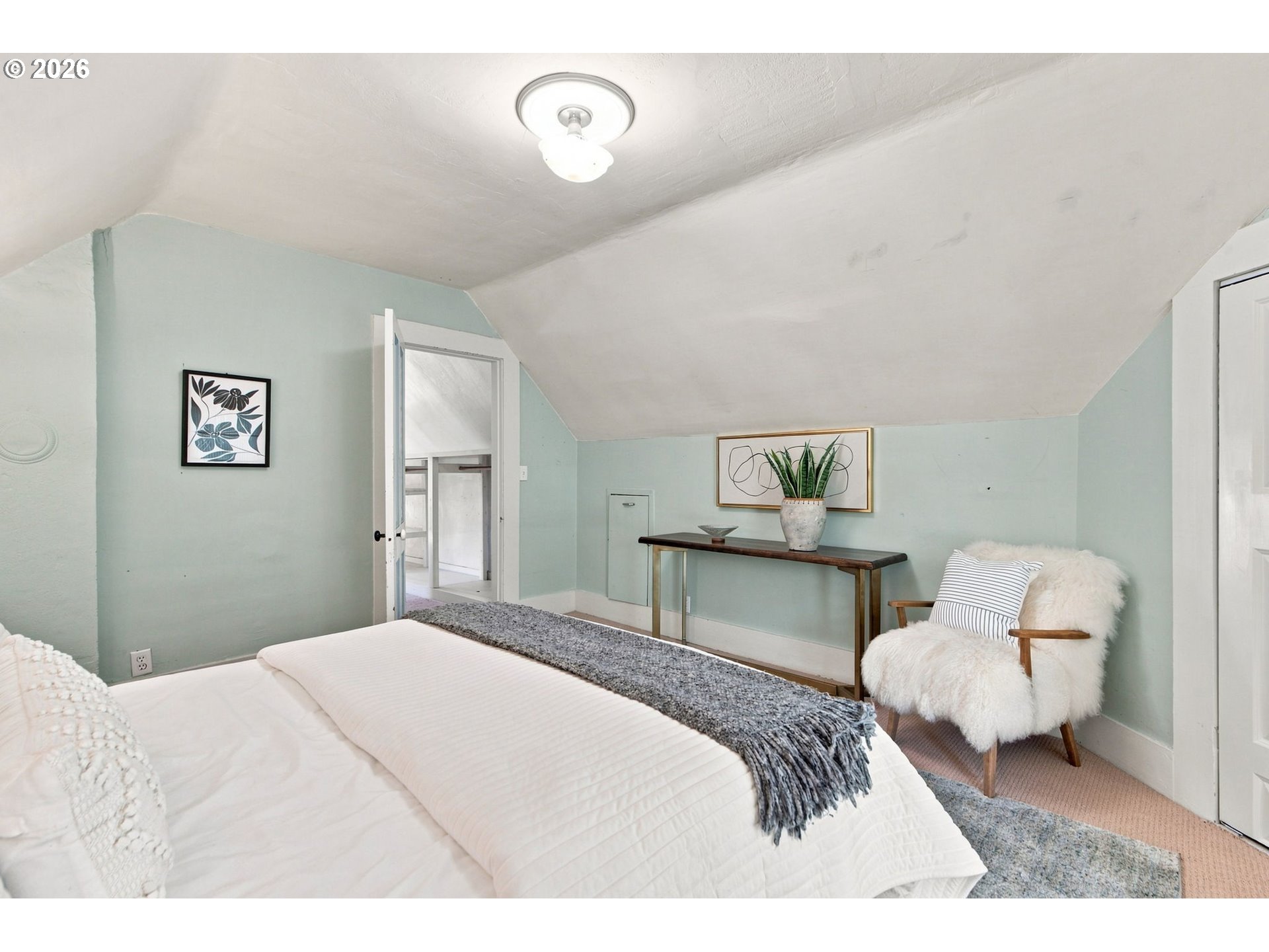 26 Ne Stanton St Property Photo 37