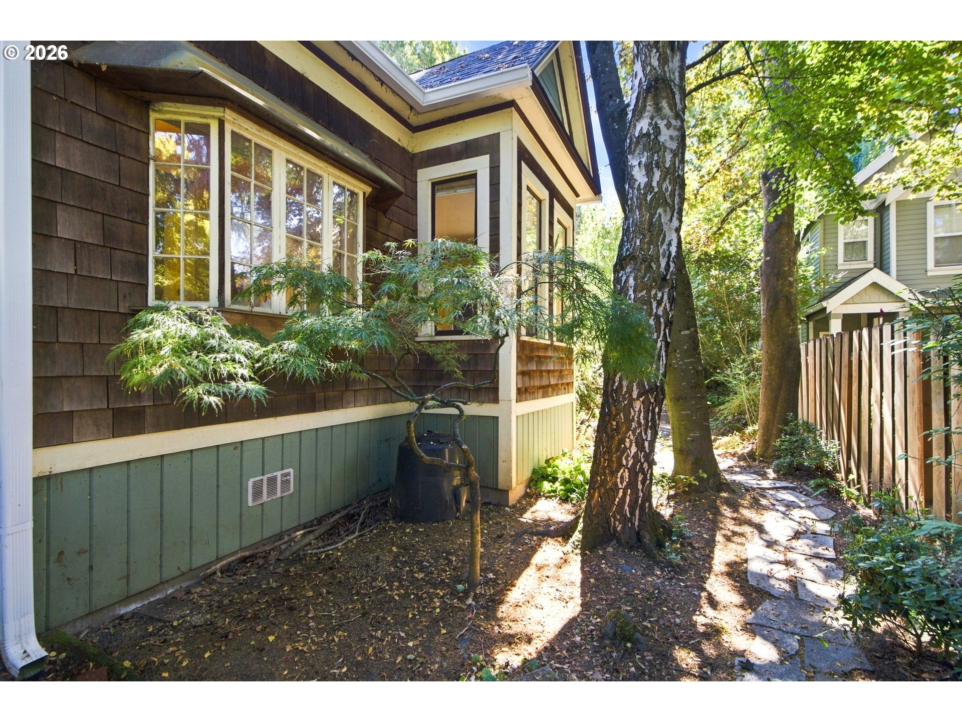 26 Ne Stanton St Property Photo 44