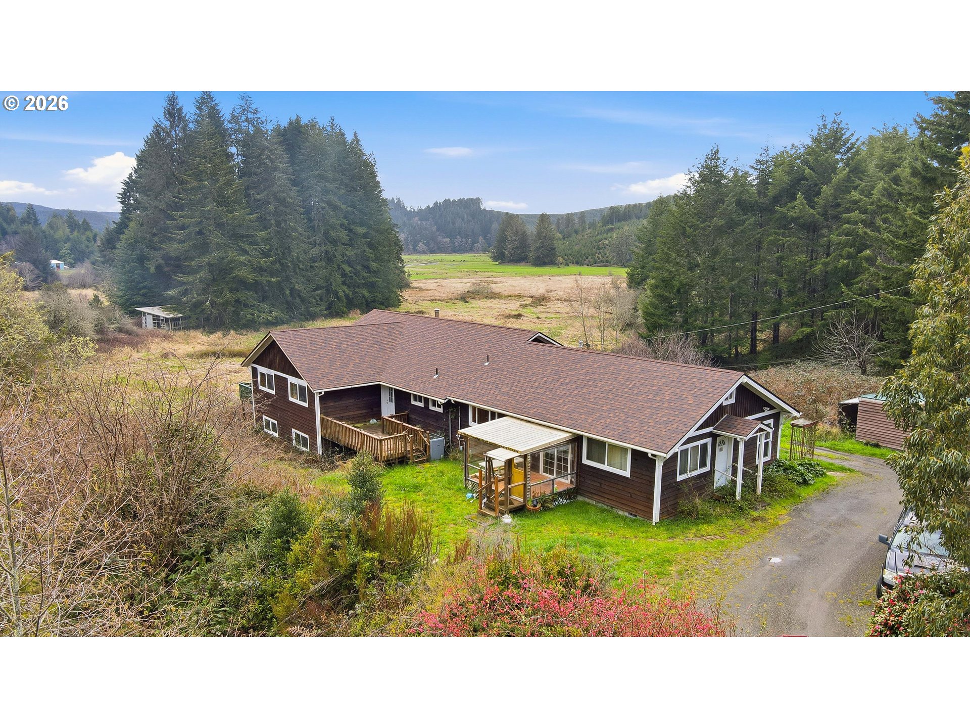 67714 N Bay Rd Property Photo 1