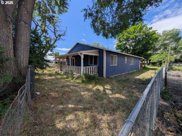 2708 N Cherry St Property Photo 5