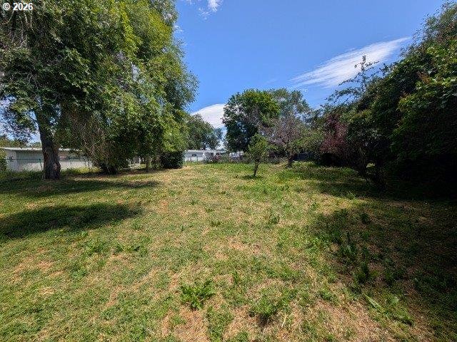 2708 N Cherry St Property Photo 10