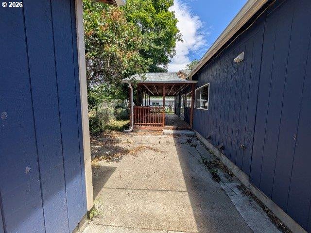 2708 N Cherry St Property Photo 12