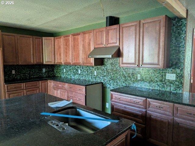 2708 N Cherry St Property Photo 18