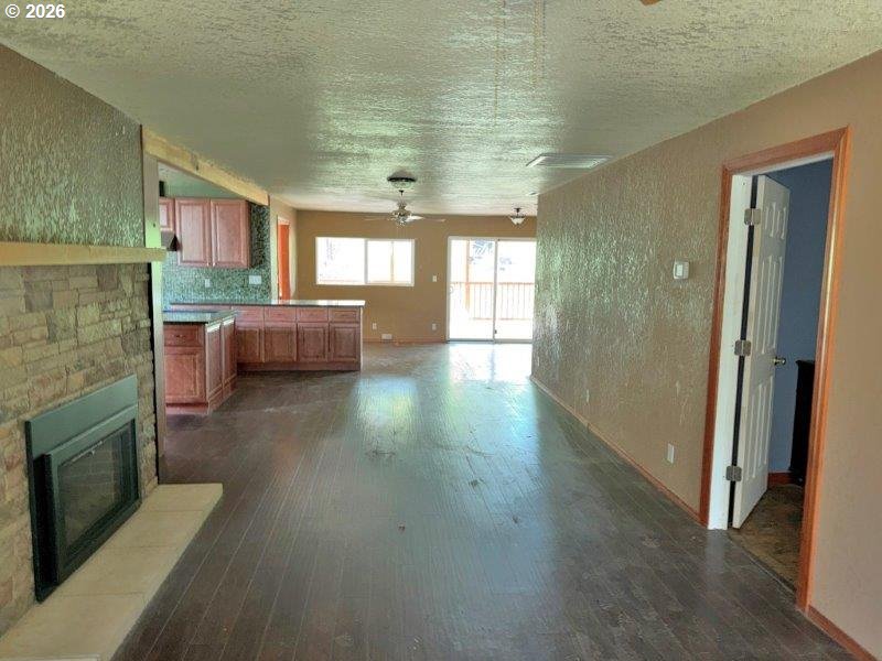 2708 N Cherry St Property Photo 23