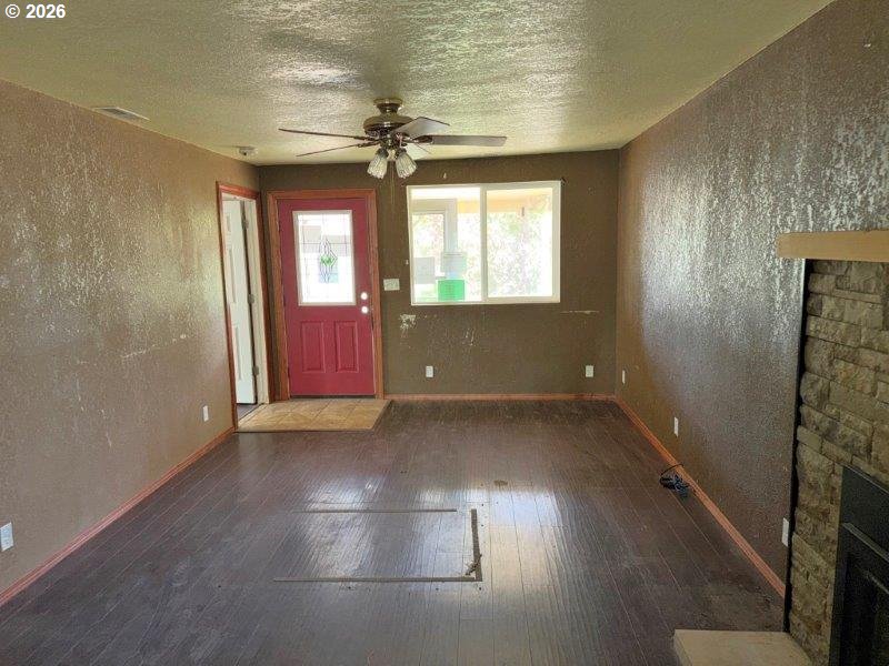 2708 N Cherry St Property Photo 24