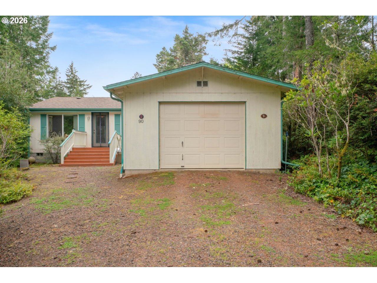 90 Outer Dr Property Photo 18