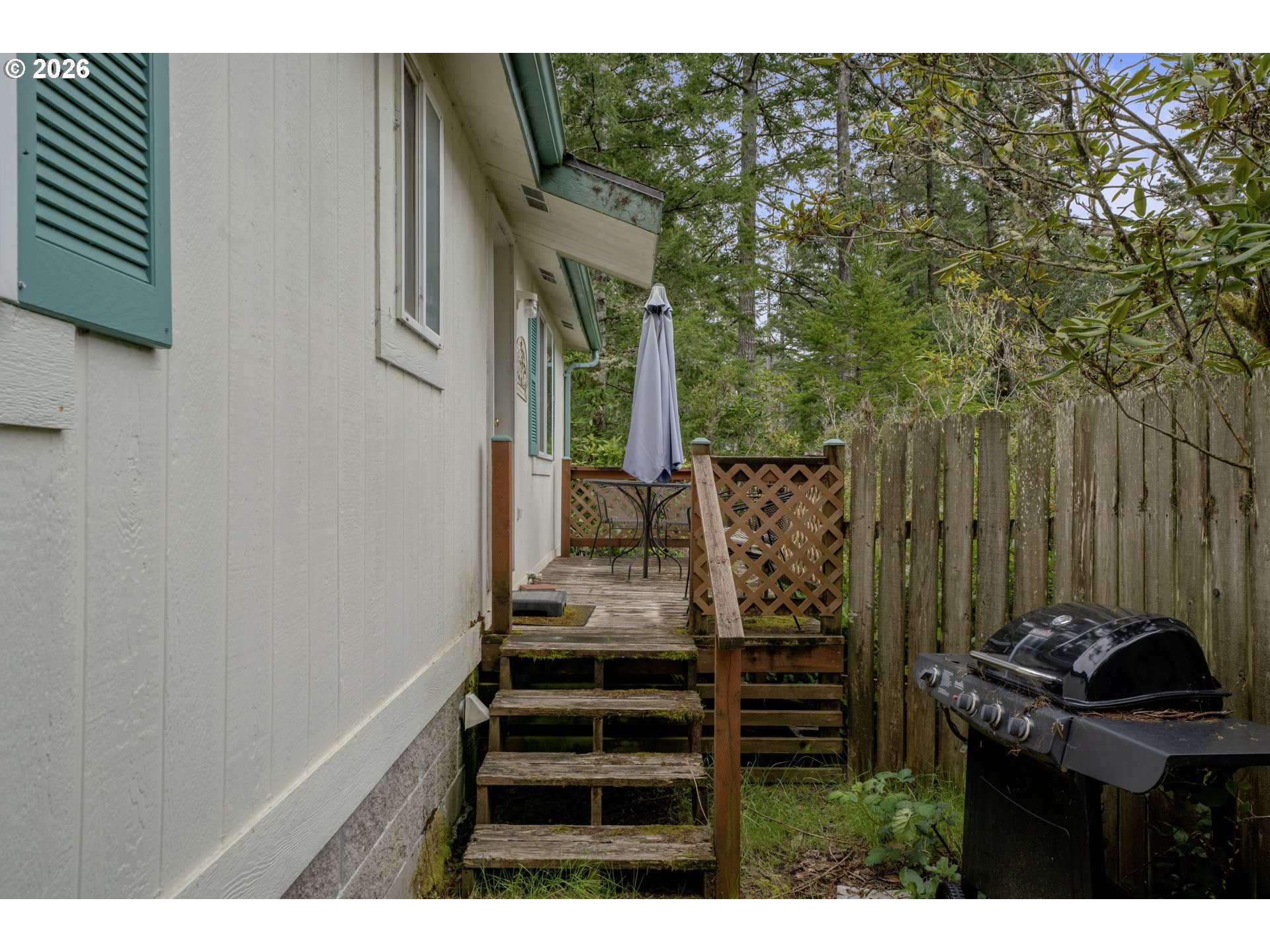 90 Outer Dr Property Photo 22