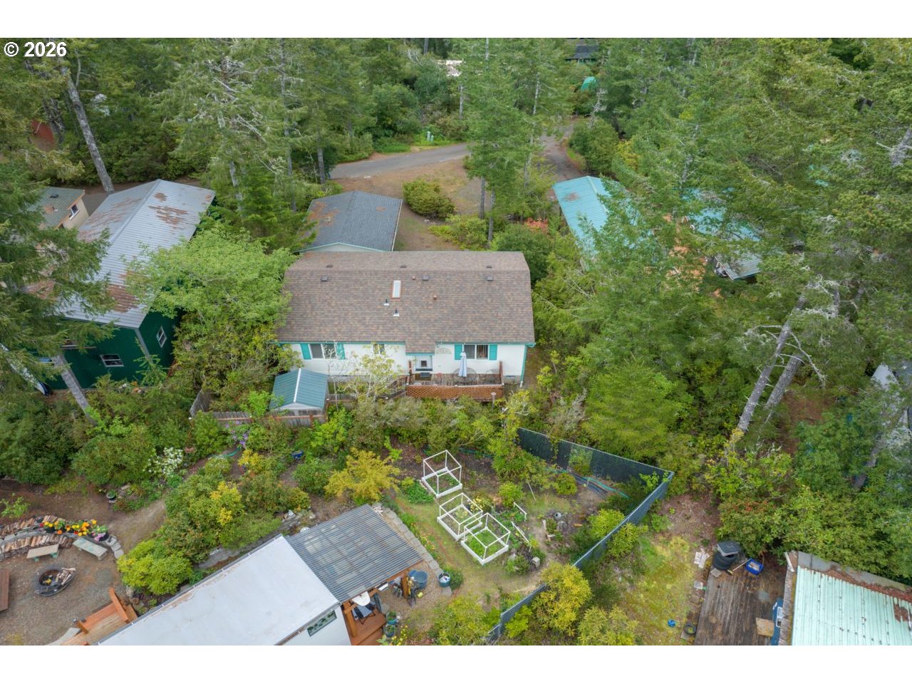 90 Outer Dr Property Photo 25