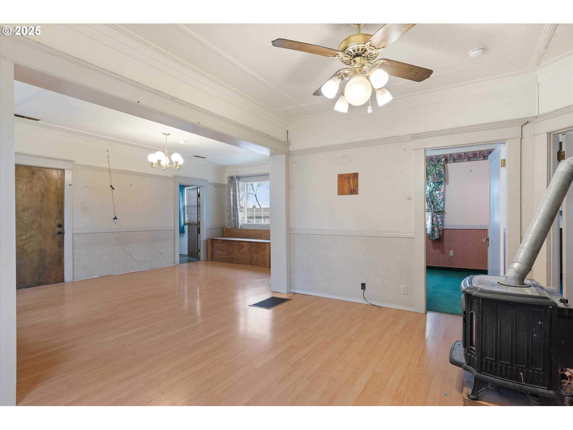 1029 Walnut St Property Photo 17