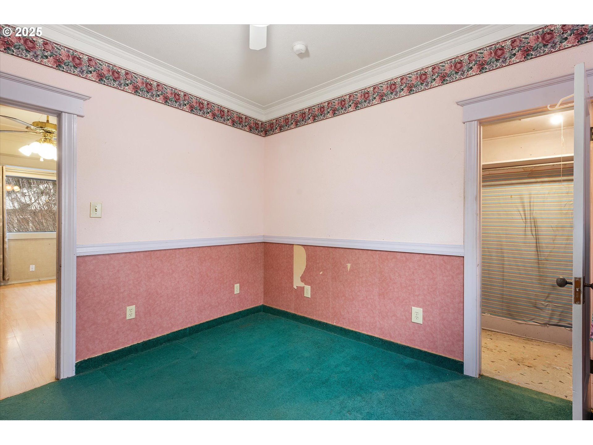 1029 Walnut St Property Photo 19