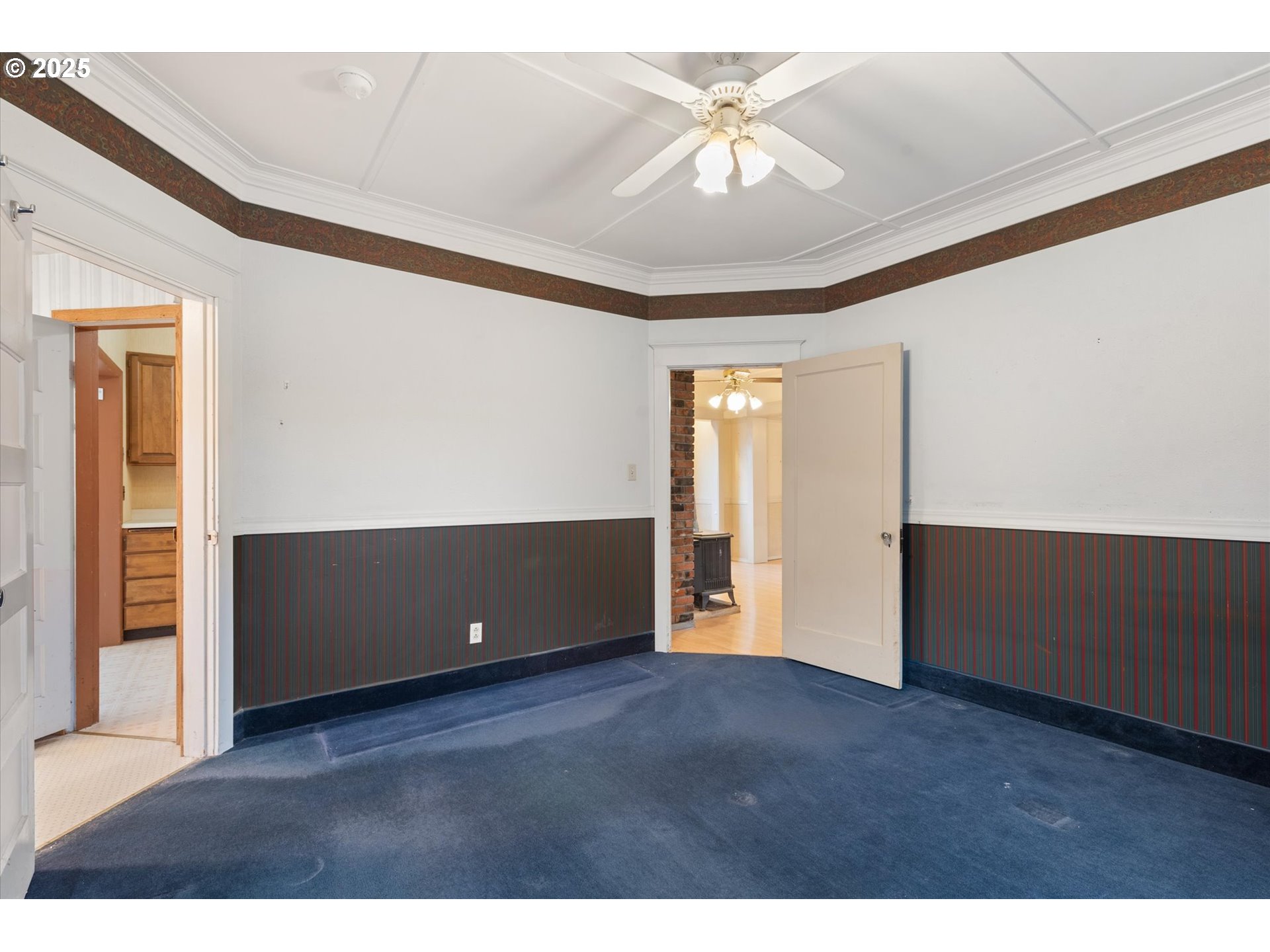 1029 Walnut St Property Photo 21