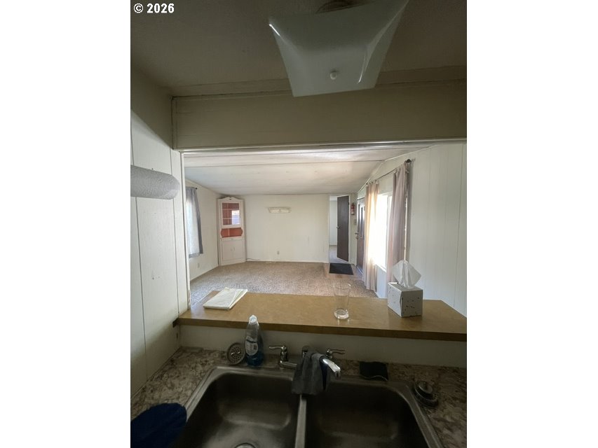 3900 Coburg Rd Property Photo 14