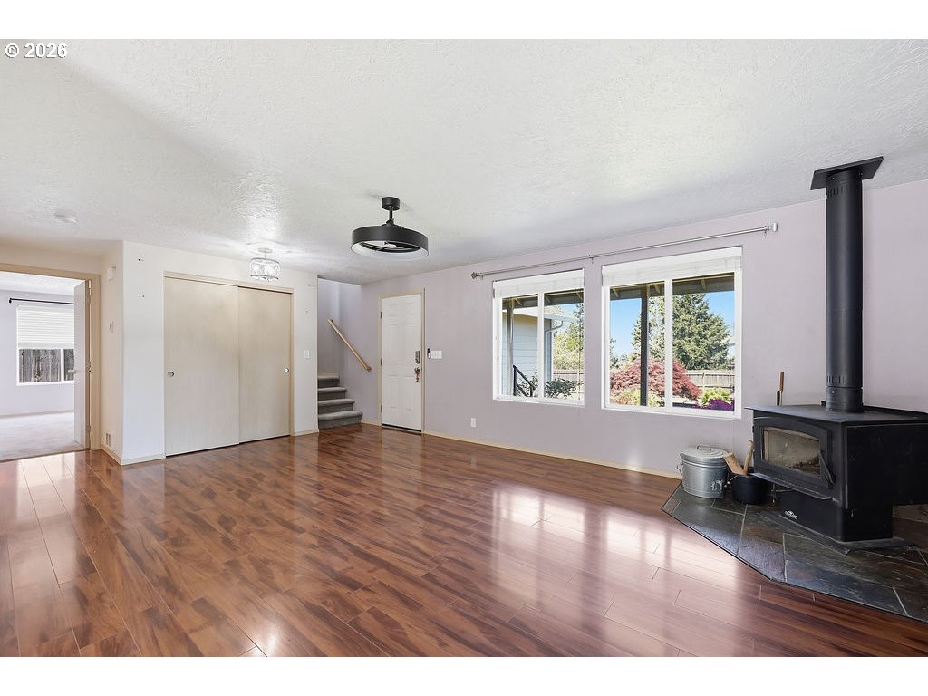 279 S 71st St Property Photo 10