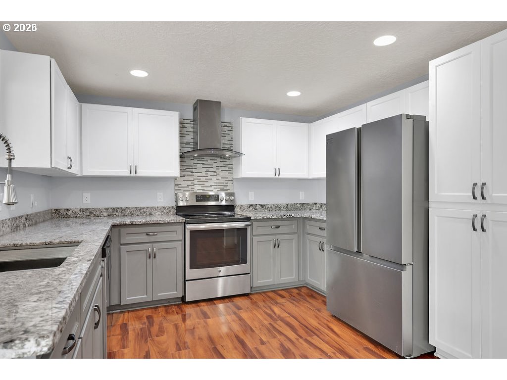 279 S 71st St Property Photo 14