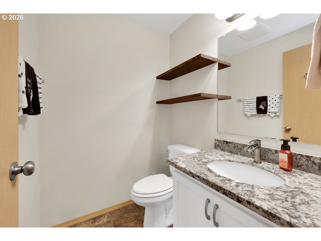 279 S 71st St Property Photo 26