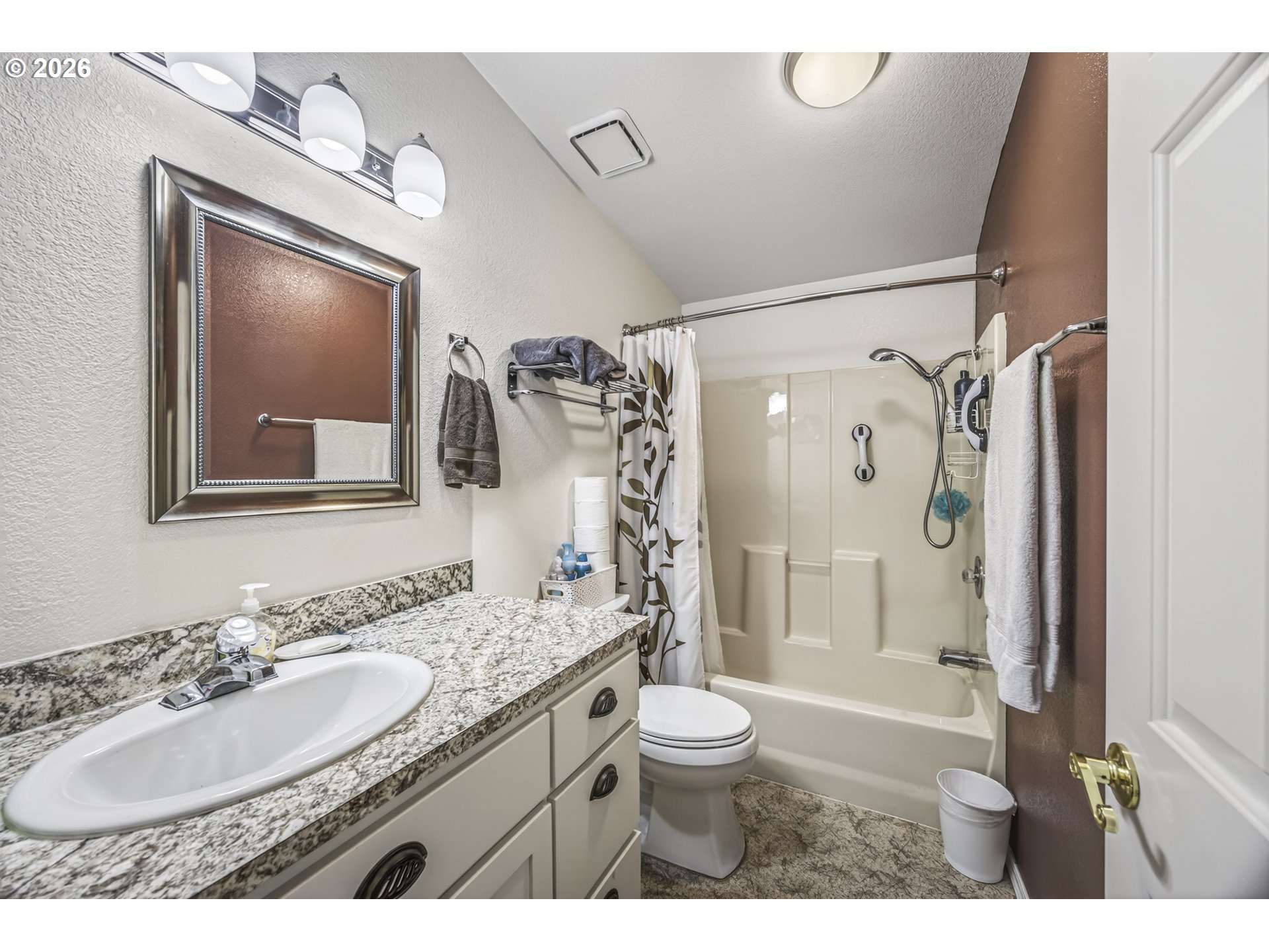 249 Munsel Creek Loop Property Photo 32