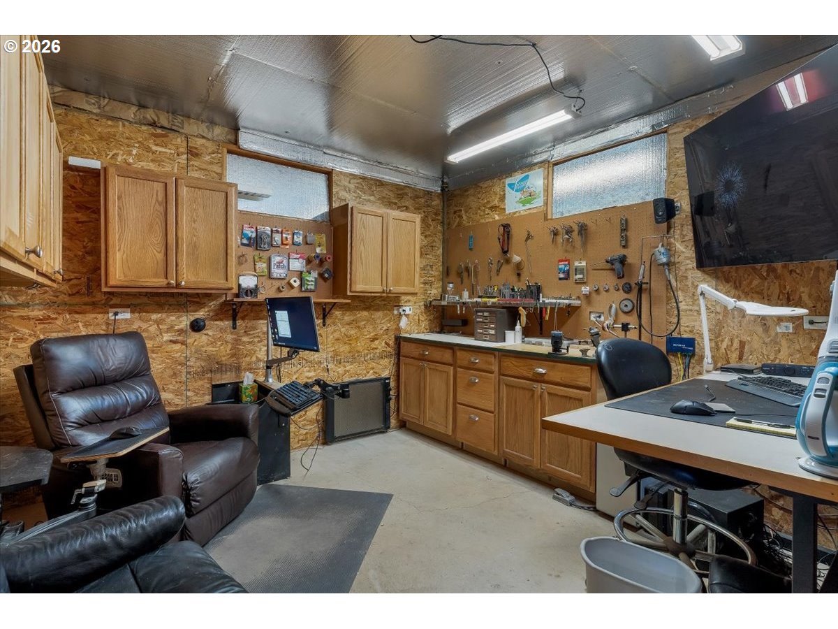 4193 Oakman St Property Photo 41