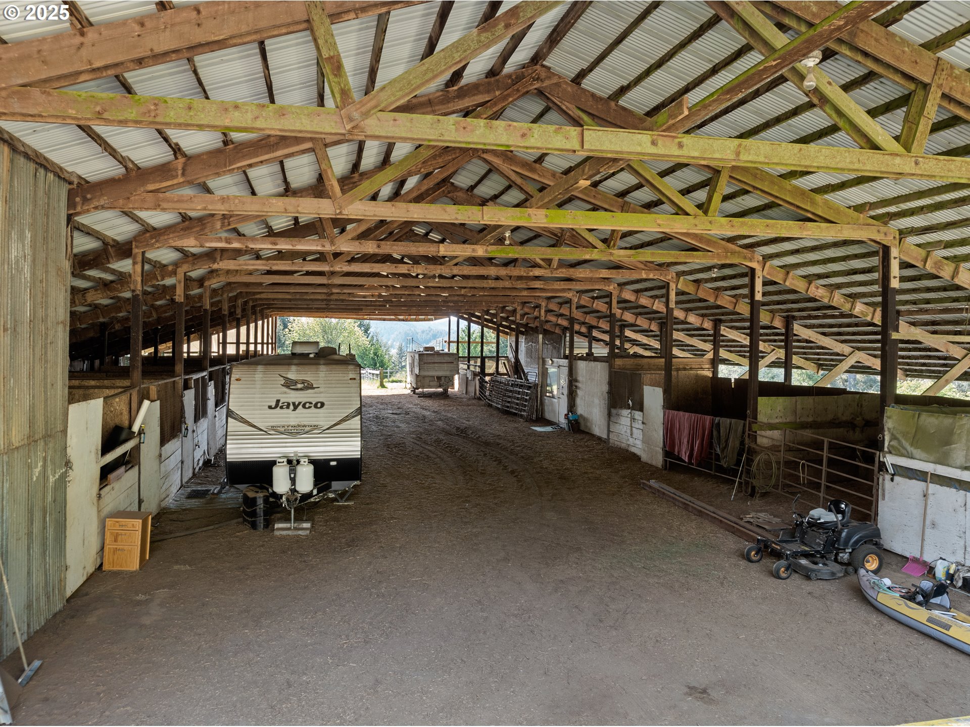 2475 S Smith River Rd Property Photo 33