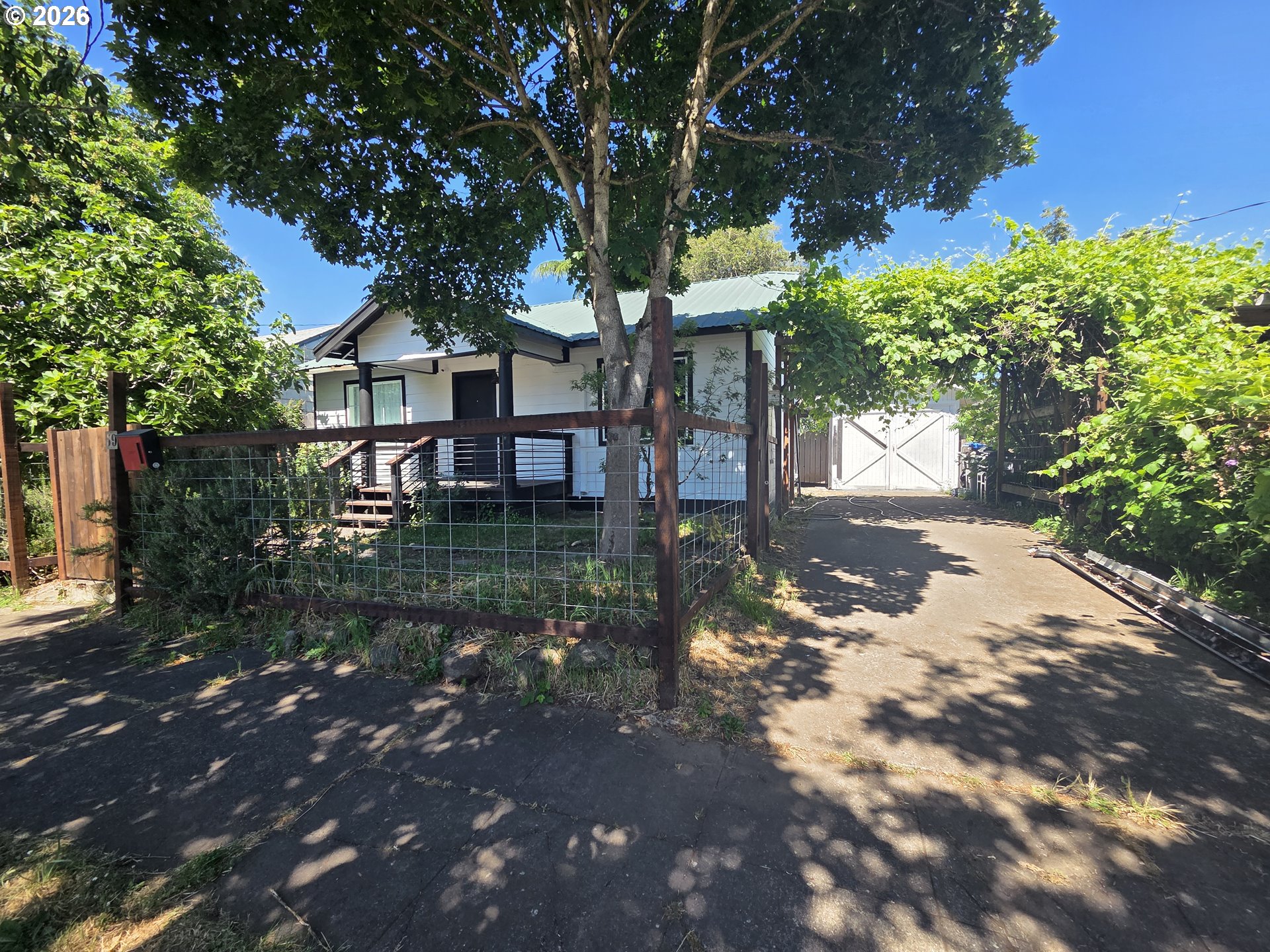 59 Adams St Property Photo 2
