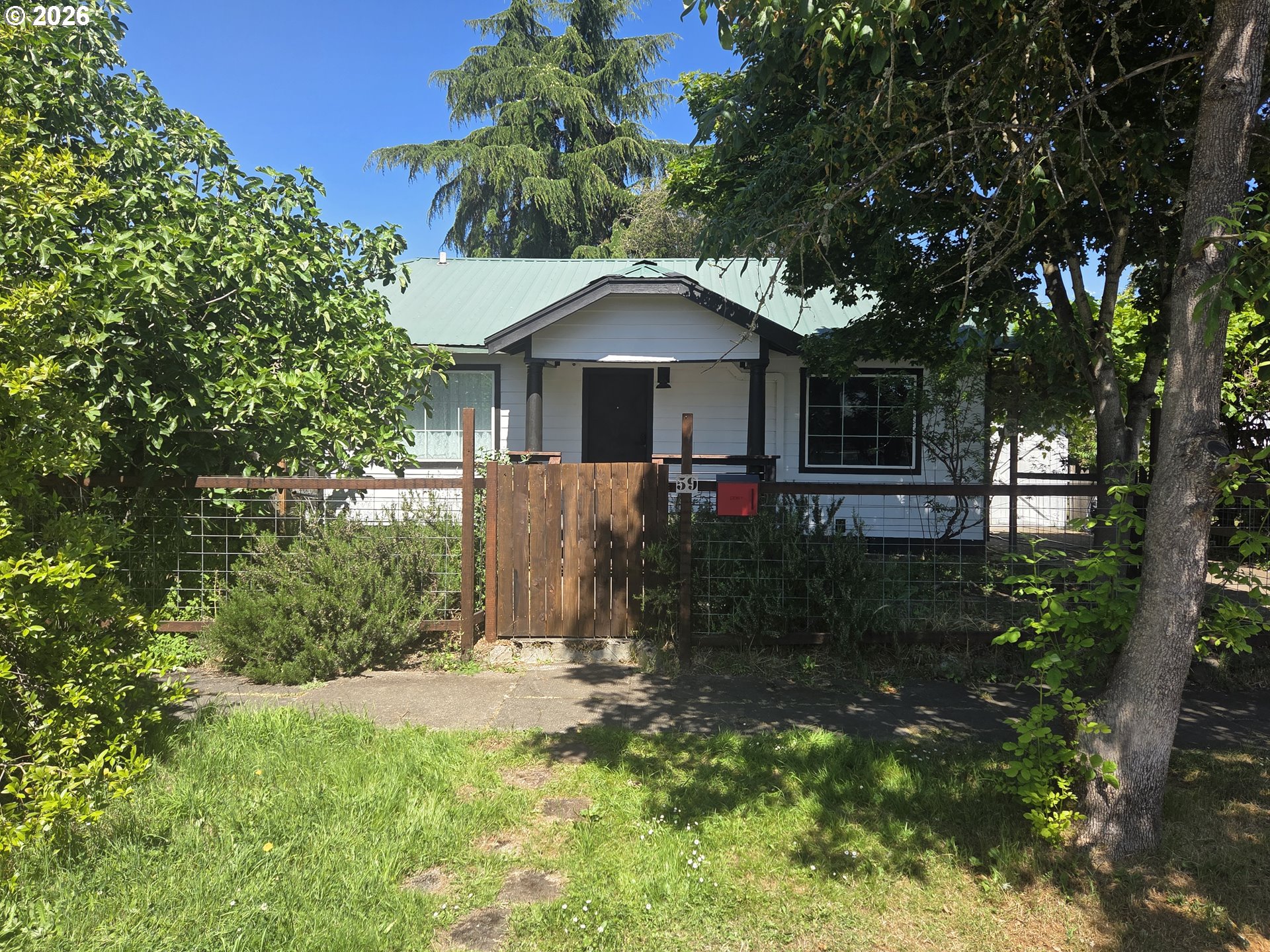 59 Adams St Property Photo 3