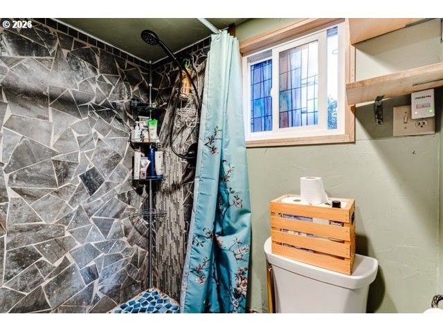 59 Adams St Property Photo 42