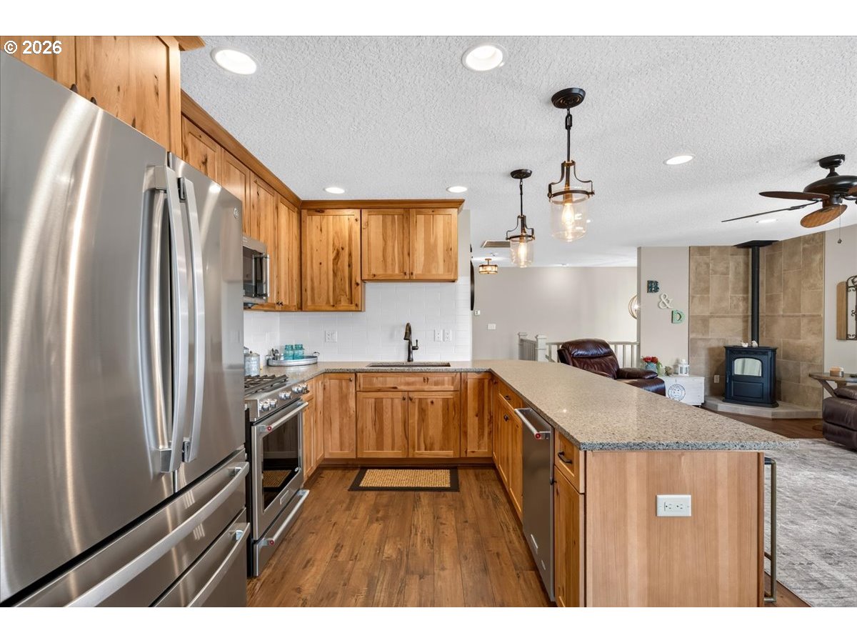 8985 Sandy Heights Rd Property Photo 5