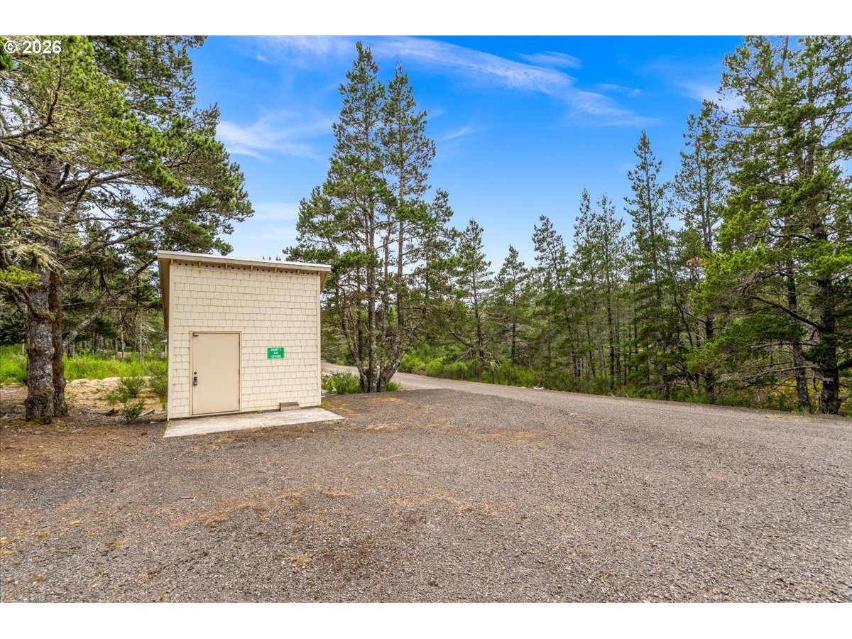 8985 Sandy Heights Rd Property Photo 39