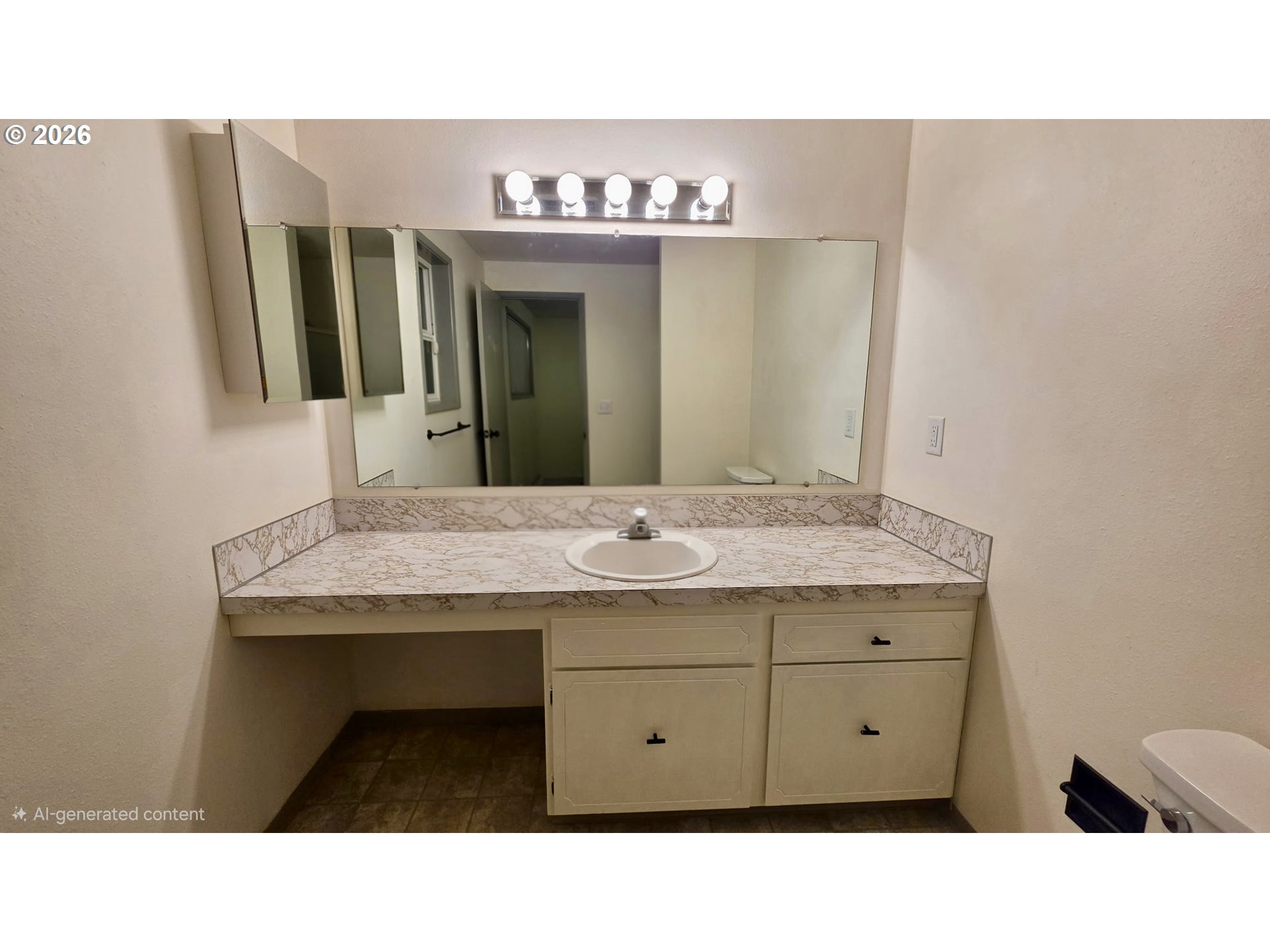 5313 Mazama Dr Property Photo 29