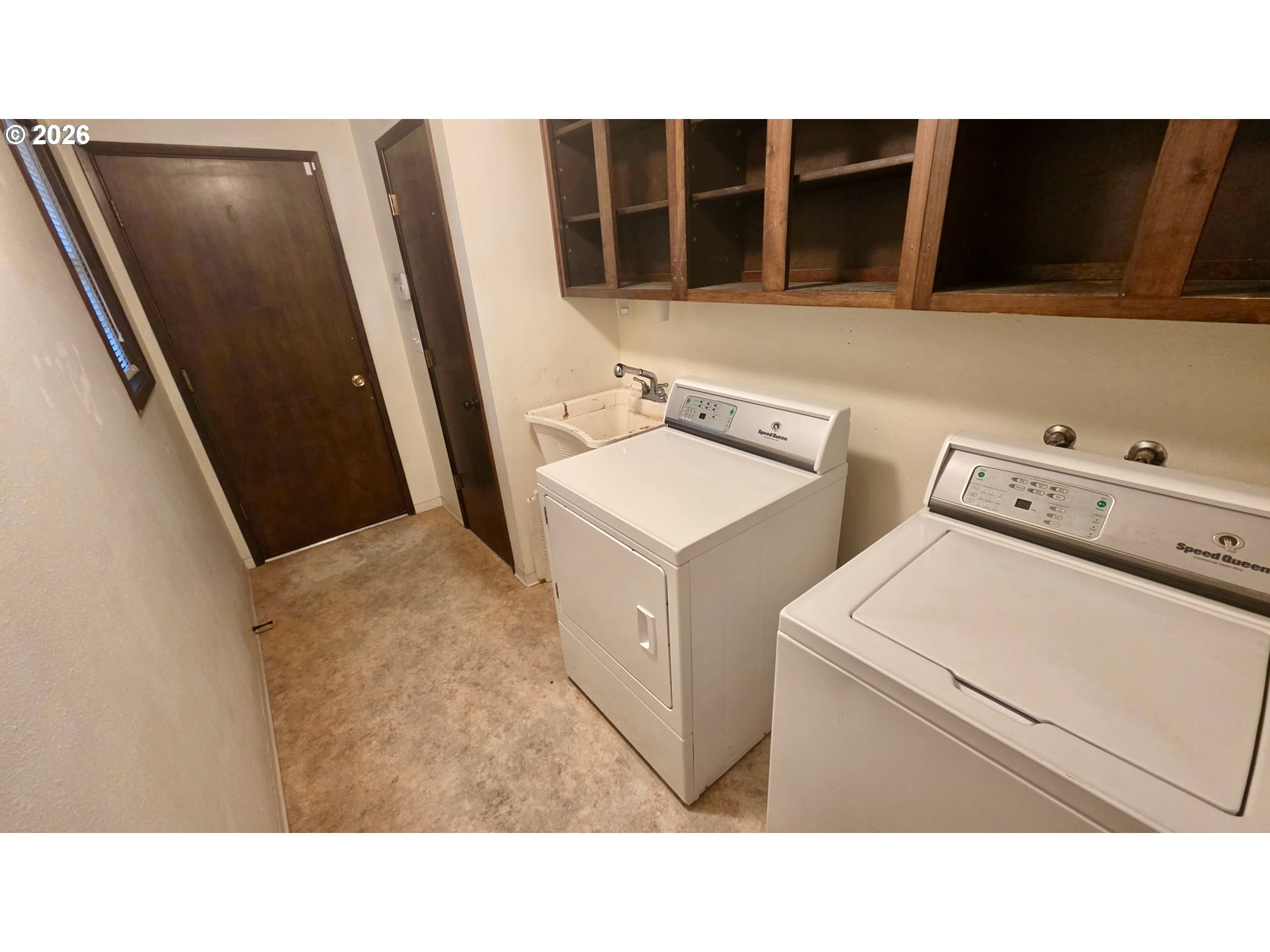 5313 Mazama Dr Property Photo 47