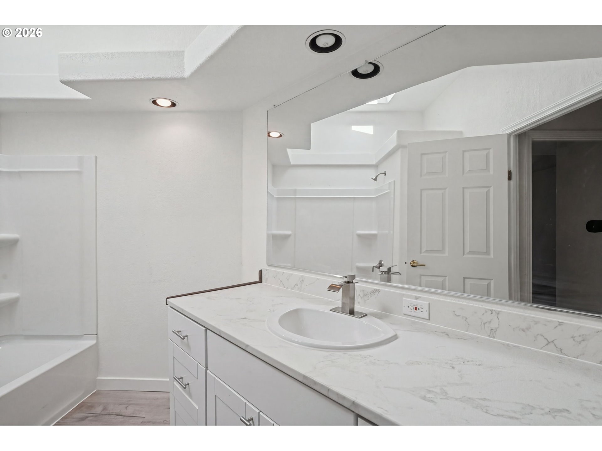 428 Sherwood Loop Property Photo 34