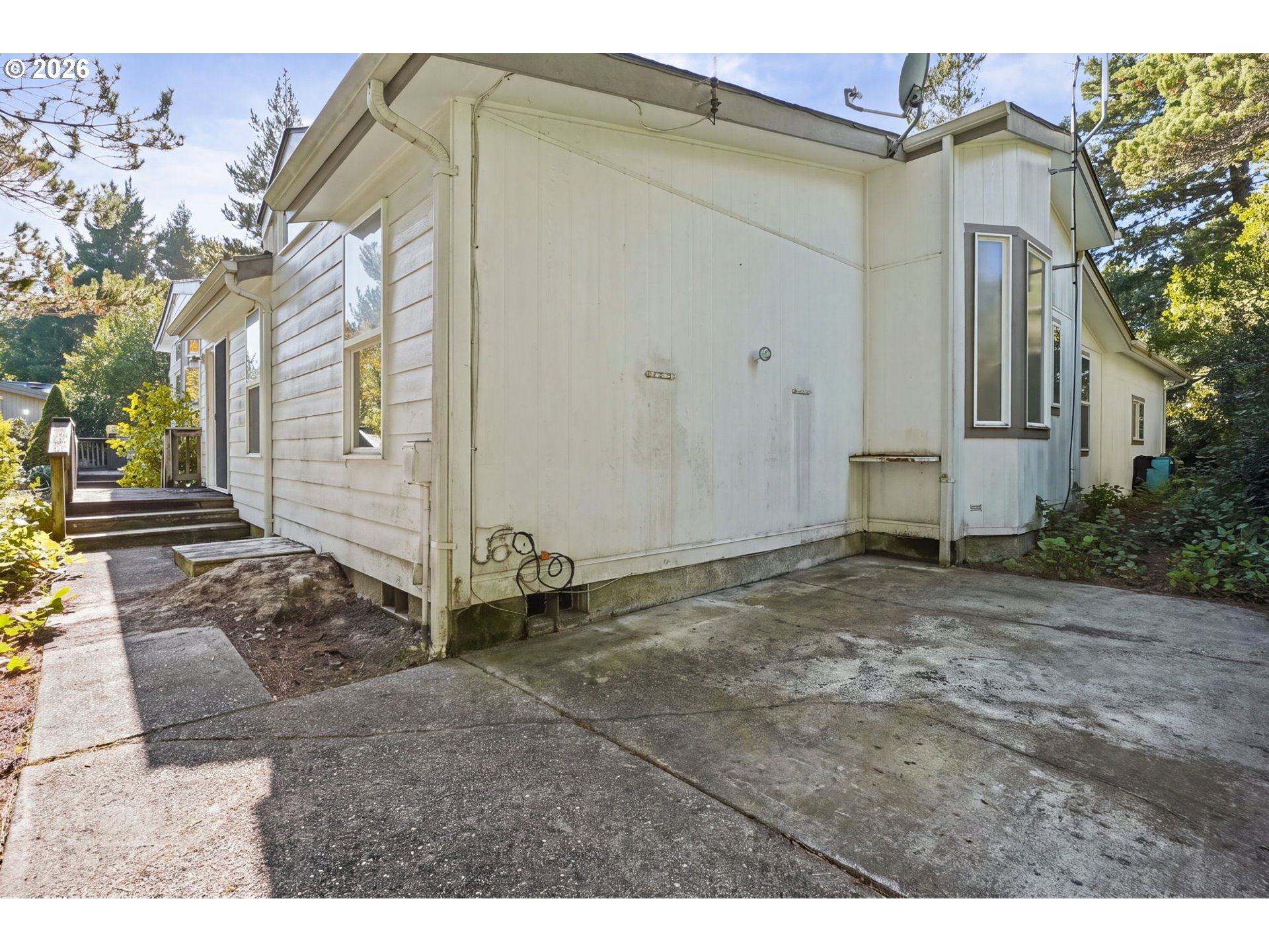 428 Sherwood Loop Property Photo 39
