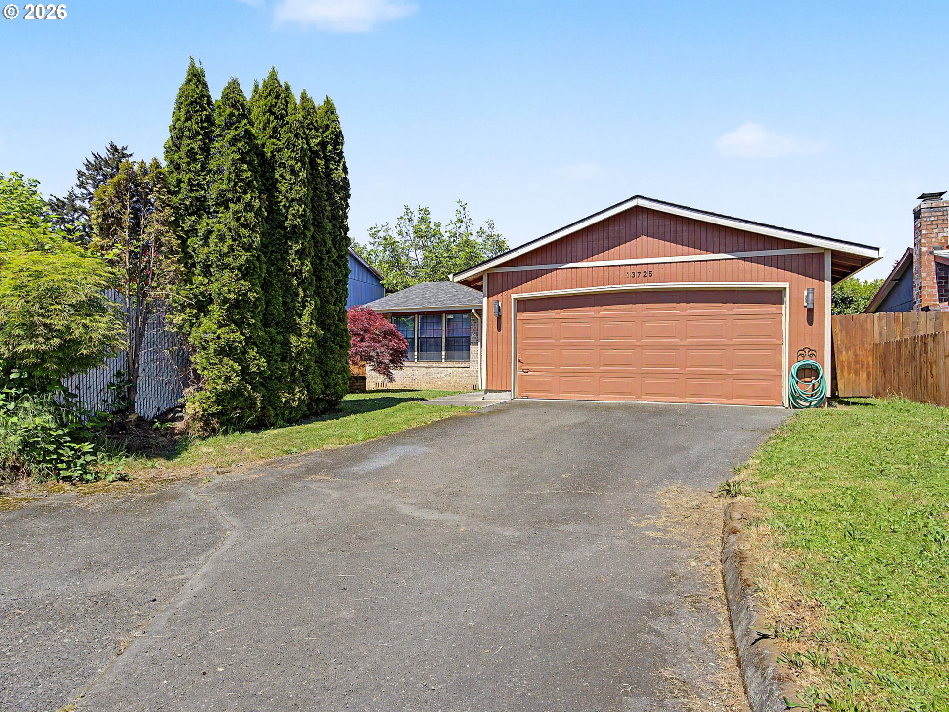 13725 Se Center St Property Photo 2