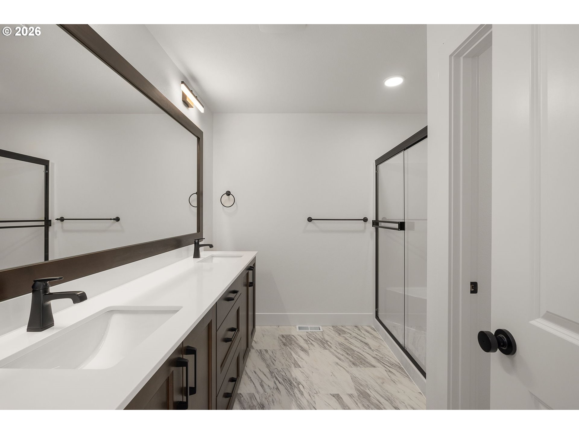 136 Randall St Property Photo 19