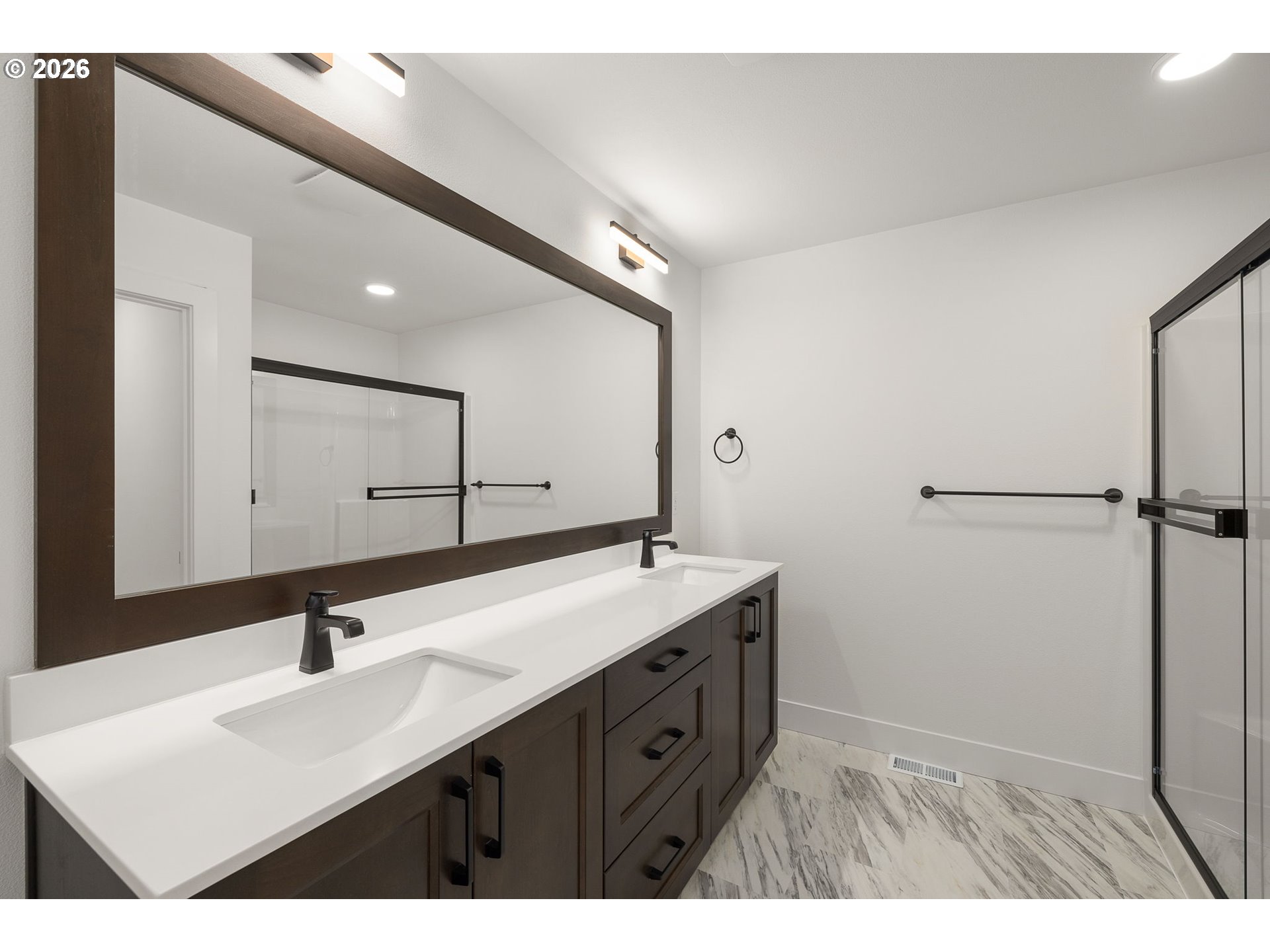 136 Randall St Property Photo 20