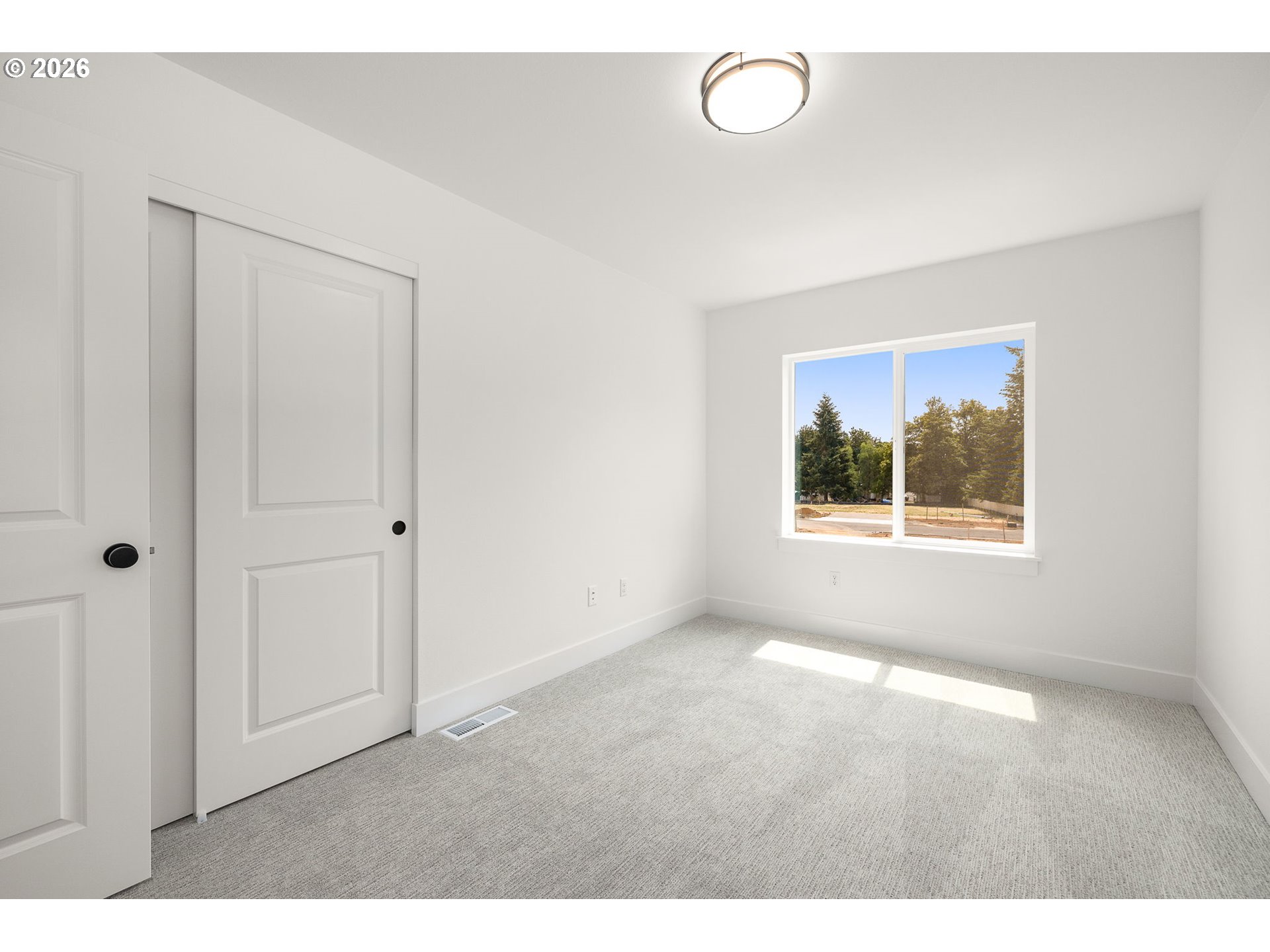 136 Randall St Property Photo 24