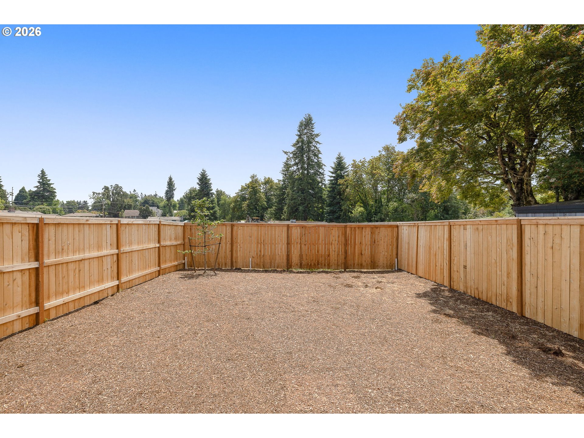 136 Randall St Property Photo 28