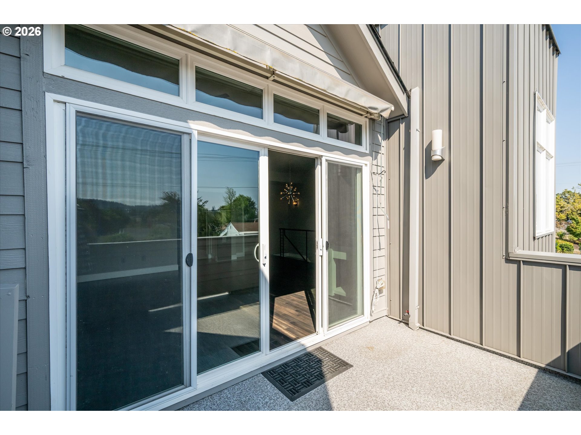 2330 Willamette St Property Photo 15
