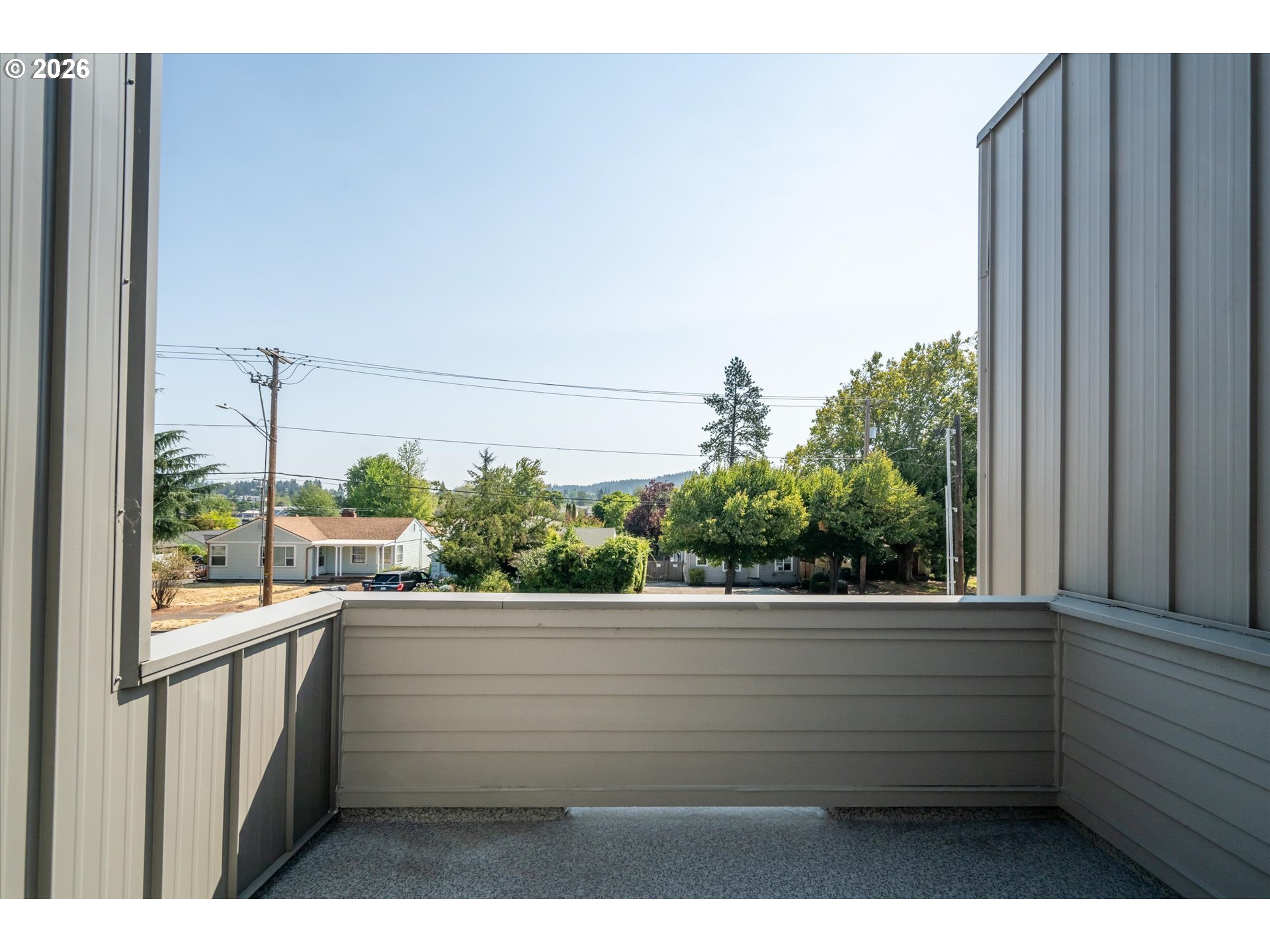 2330 Willamette St Property Photo 16